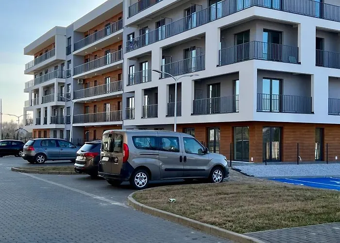 5 By Housine * Zator